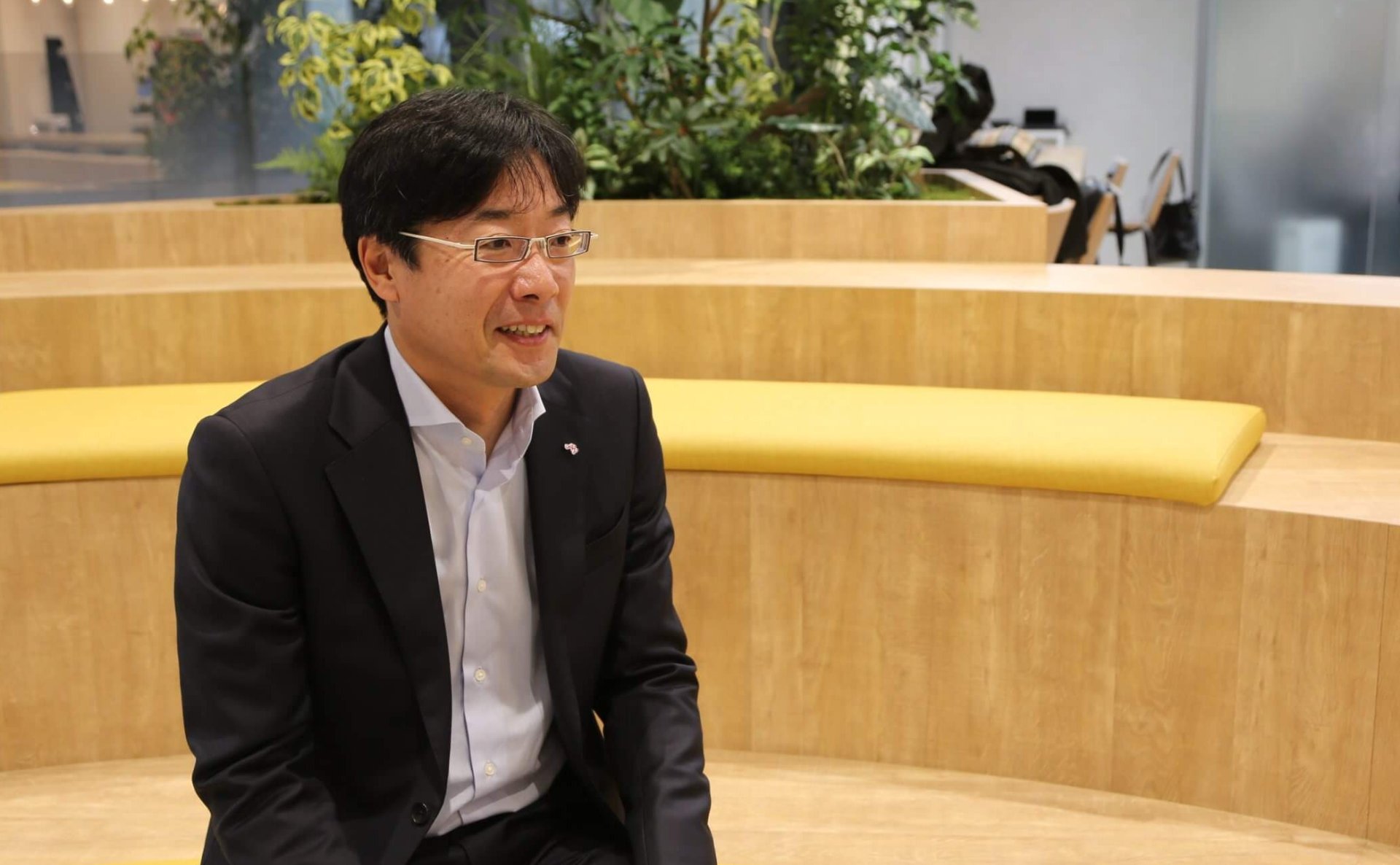 Hisayuki Kumamoto of the Logistics Planning Department discusses modal shift.