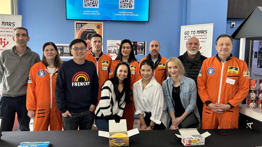Ornella Silva (center left) and Yuka Iino (center right) with other Go to Mars team members.