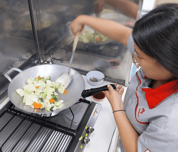 Prueba en un entorno de cocina simulado.