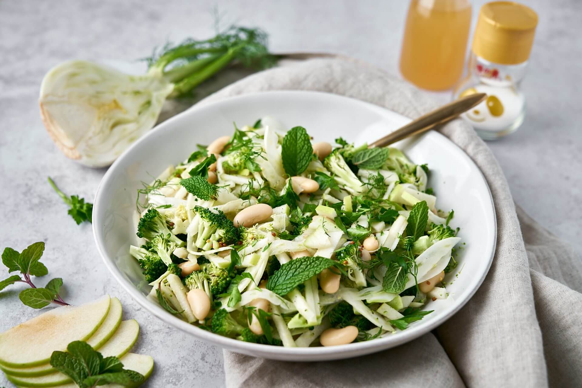 Raw Apple, Fennel, Broccoli Salad with Vinaigrette | Umami Recipes ...