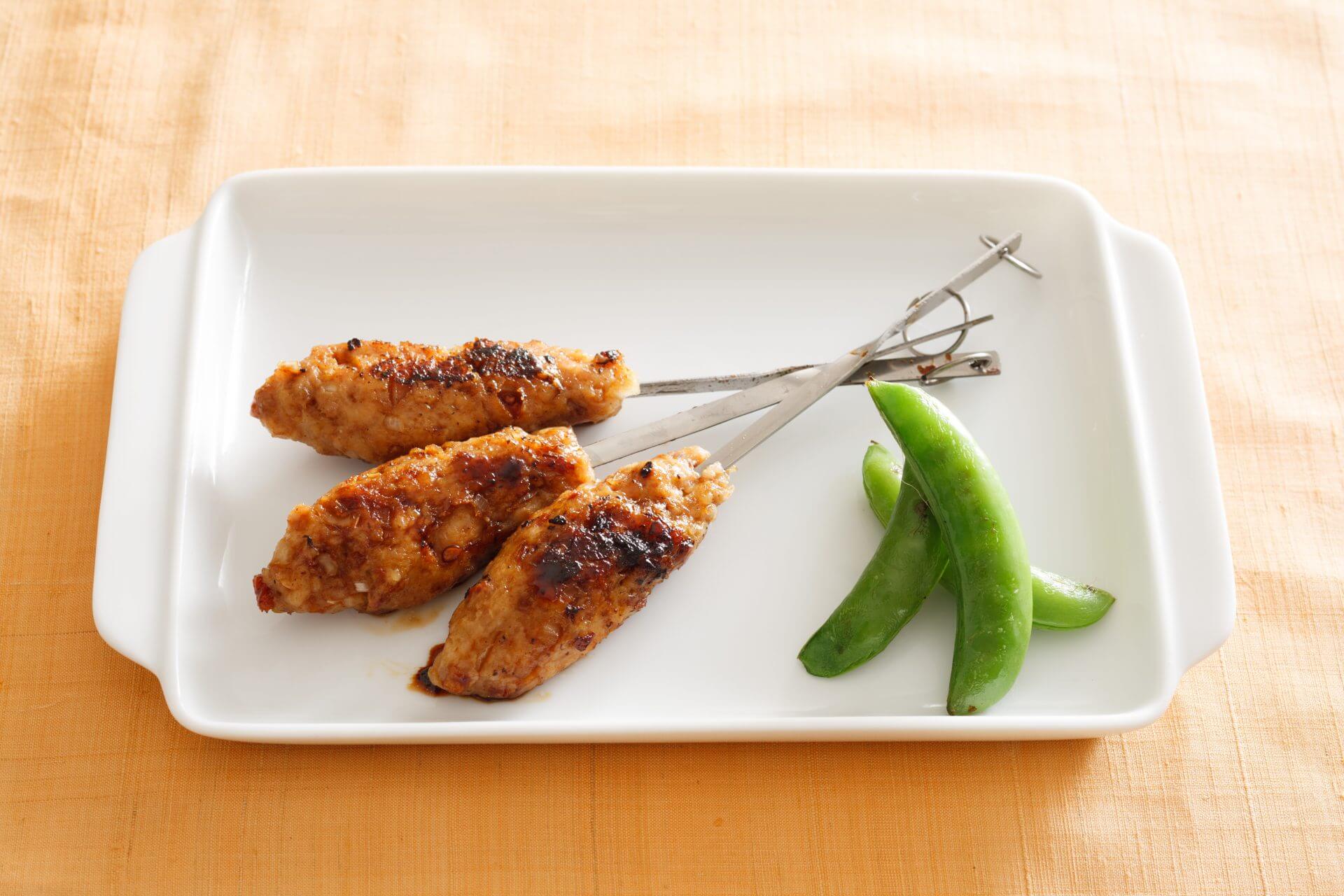 Tsukune de queijo e tomate (almôndegas de Yakitori)